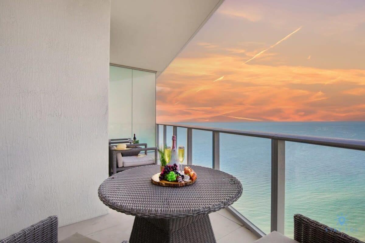 Upper Level Penthouse - Amazing Views Beach & Intracoastal Apartment ฮอลลีวูด ภายนอก รูปภาพ