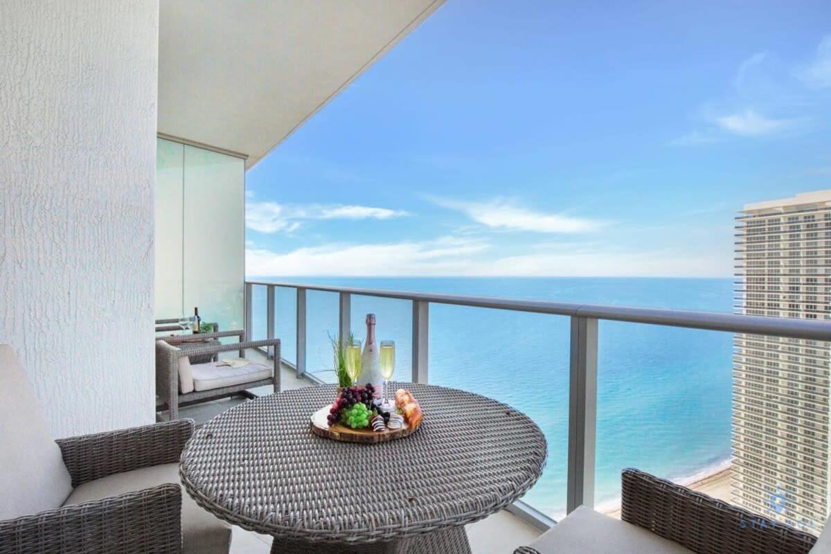 Upper Level Penthouse - Amazing Views Beach & Intracoastal Apartment ฮอลลีวูด ภายนอก รูปภาพ